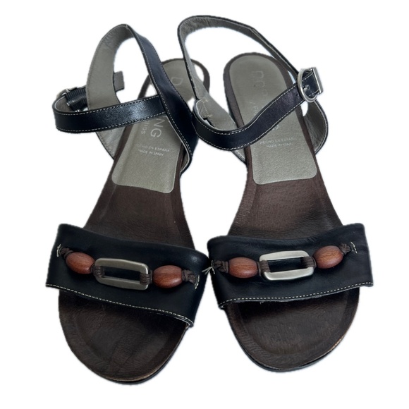 DORKING BY FLUCHOS Sandals Shoes Open Toe Brown Beaded  Size 39 Non Slip Leather - Picture 1 of 9